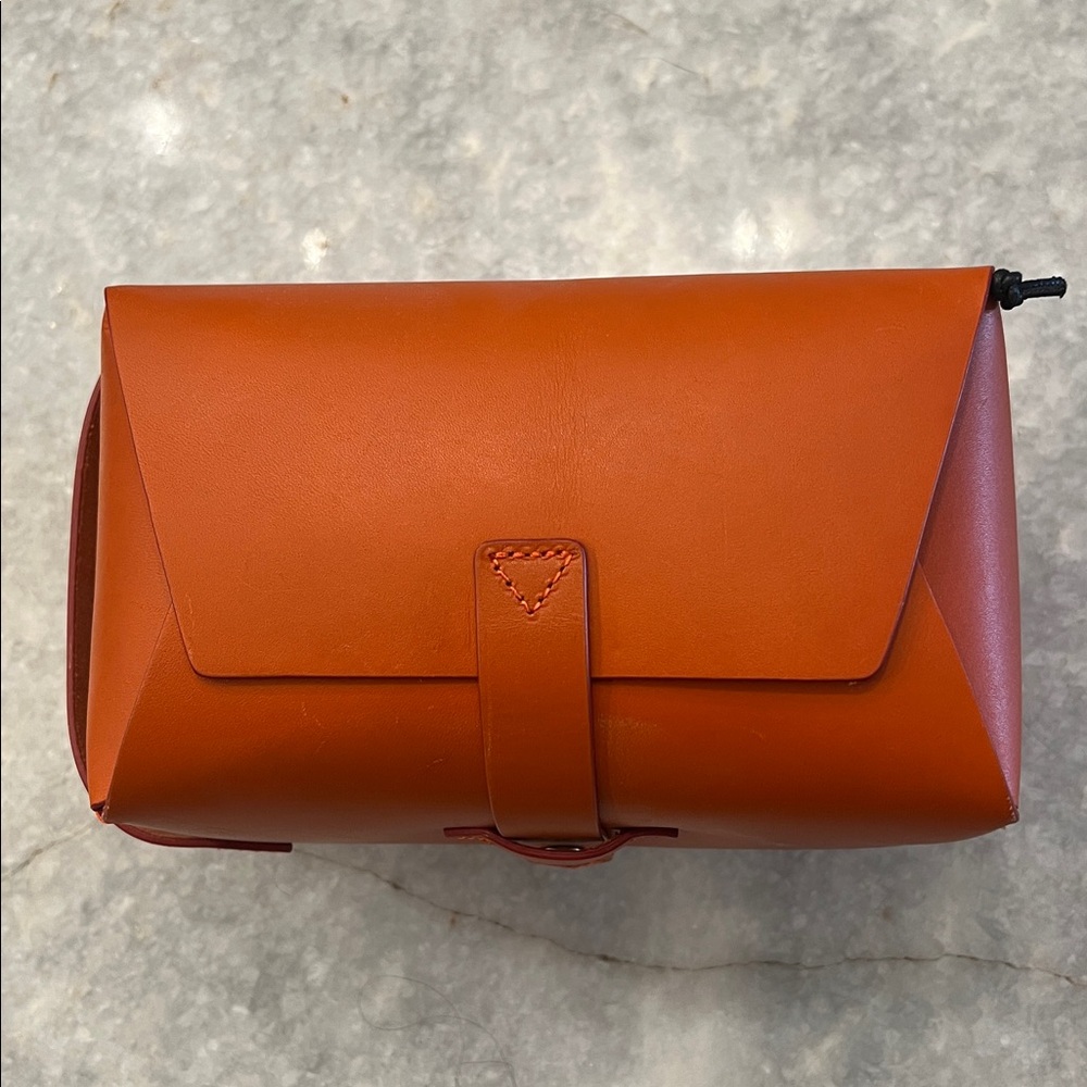 IIIBeCa by Joy Grayson Orange Leather Toiletry Bag NWOT - Picture 2 of 12